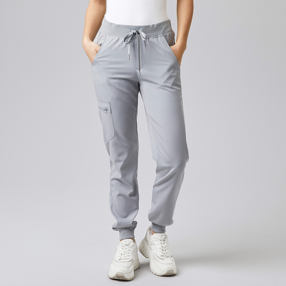 Mit StretchSoft-Gummibund mit Kordel2 Seitentaschen2 Gesäßtaschen1 Beintasche (rechts)