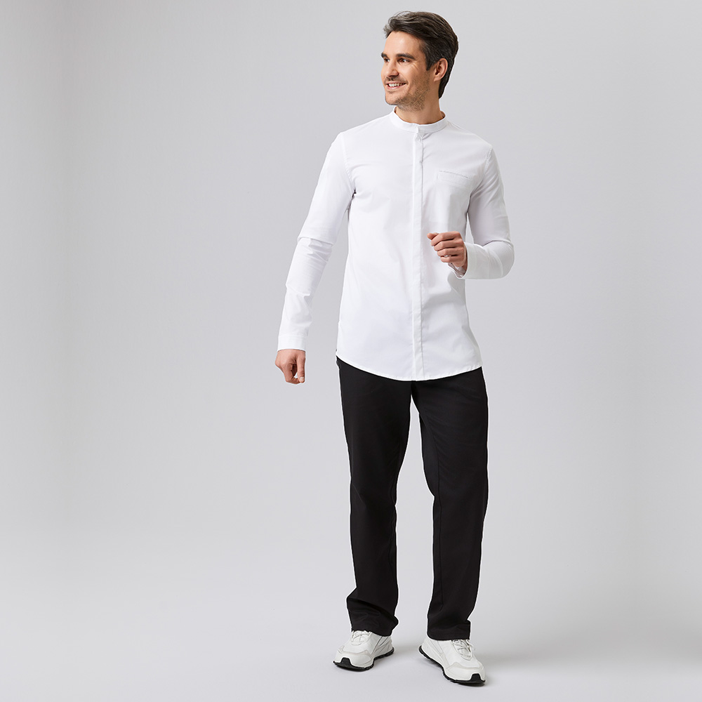 Funktions-Jacke,langarm,Stehkragen2 Ärmeltaschen1 innenliegende BrusttascheStülpärmel.