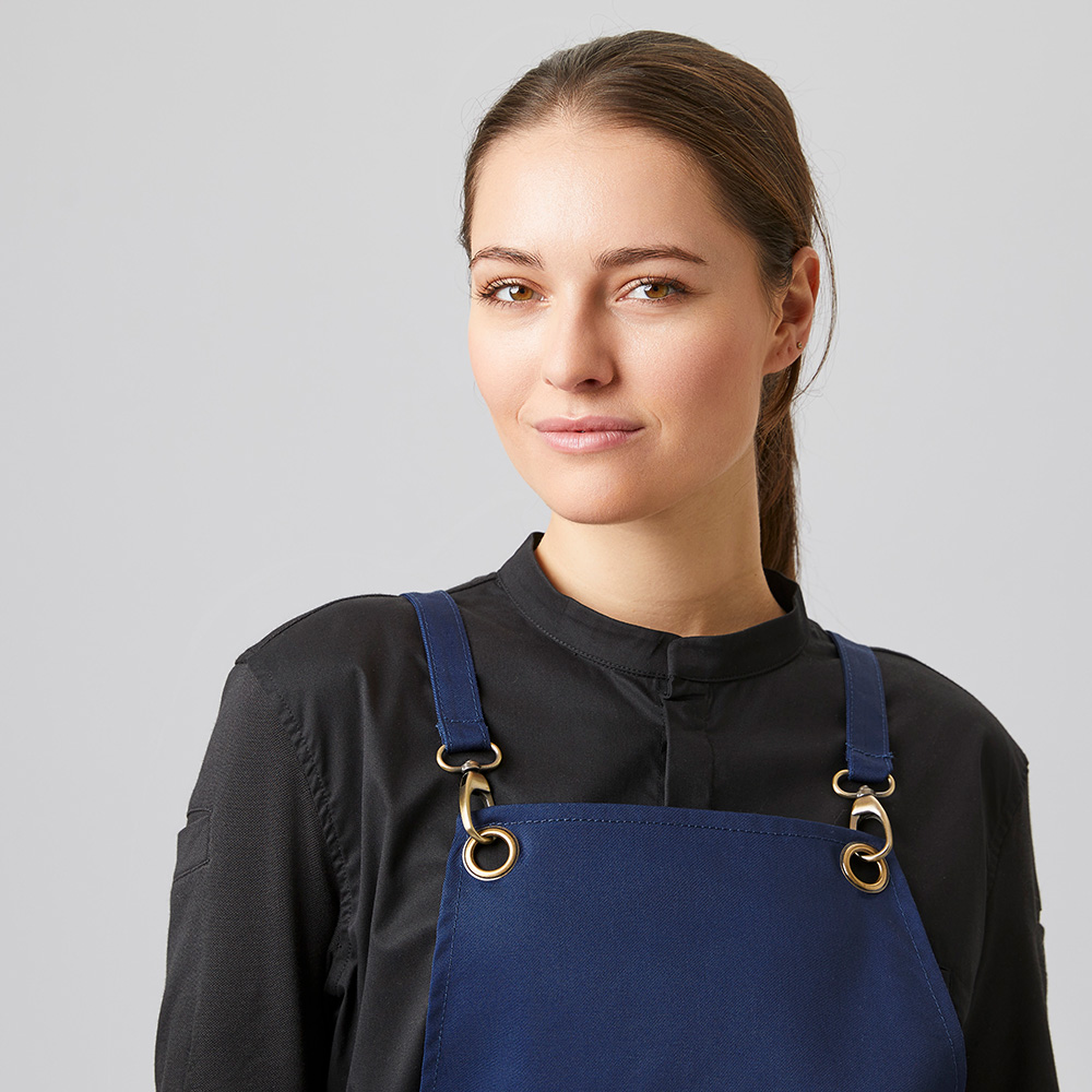 Klassische Latzschürze,Metall-Ösen am Latz,Und Stoffbändern.