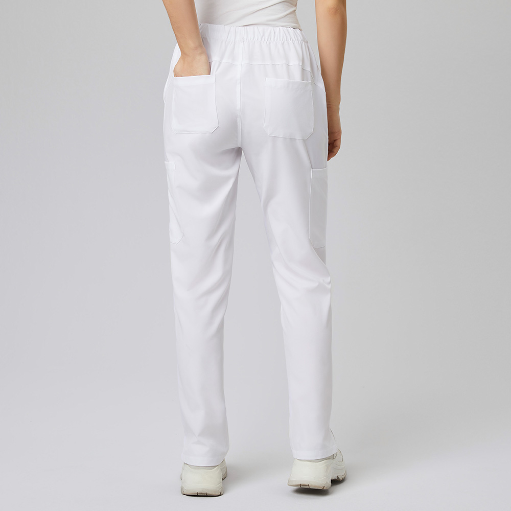 Hinteransicht 2 aufgesetzte Gesässtaschen und fussöffnung mit Seitlichem Schlitz.