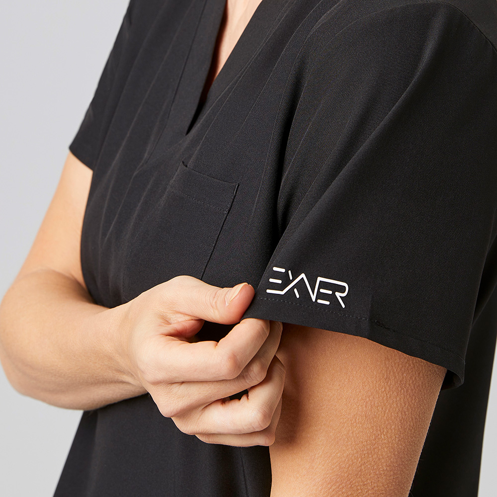 Nahansicht-Exner-logo am Ärmel