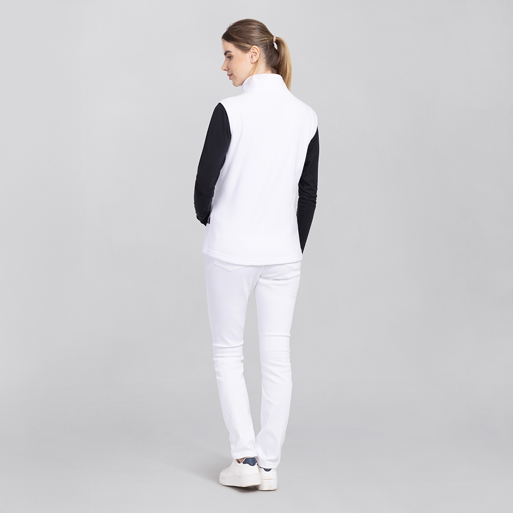 Damenfleeceweste-Rückansicht,hohen Kragen,Taliert geschnitten.