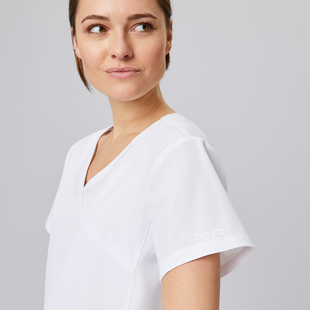 Nahansicht von dem Exner-logo am Ärmel