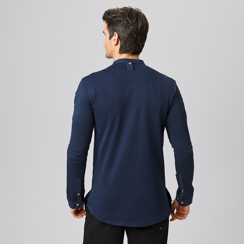 Langarm-Funktionsjacke,Schlaufe für Kochschürze auf der Rückenseite.Stülpärmel,Stehkragen.