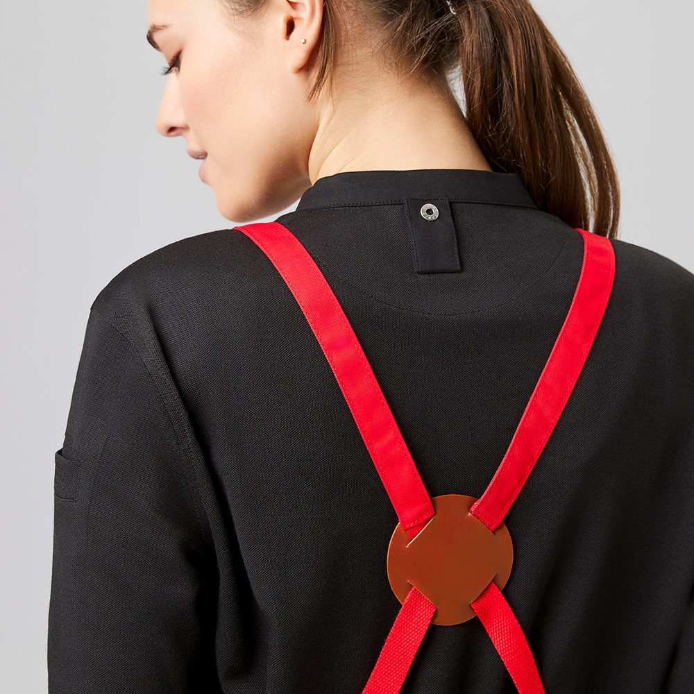 Rückansicht,mit Stoffbändern und Hosenträger-Rückenstück.