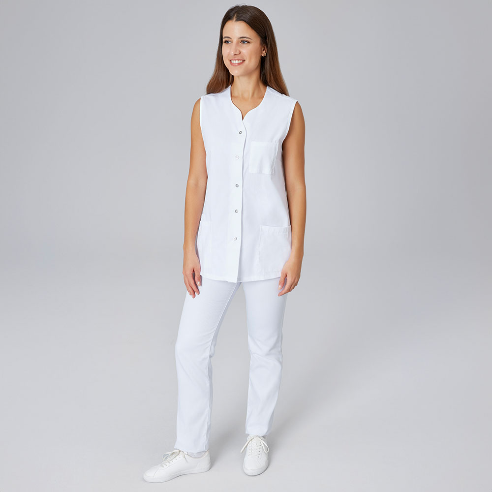 Ohne Ärmel.Dekorative Druckknopfleiste.3 aufgesetzte Seitentaschen.