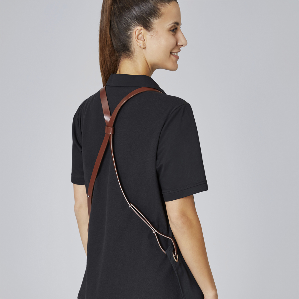 Rückansicht,mit X-Kreuzung Schulterbänder aus lederimitat.