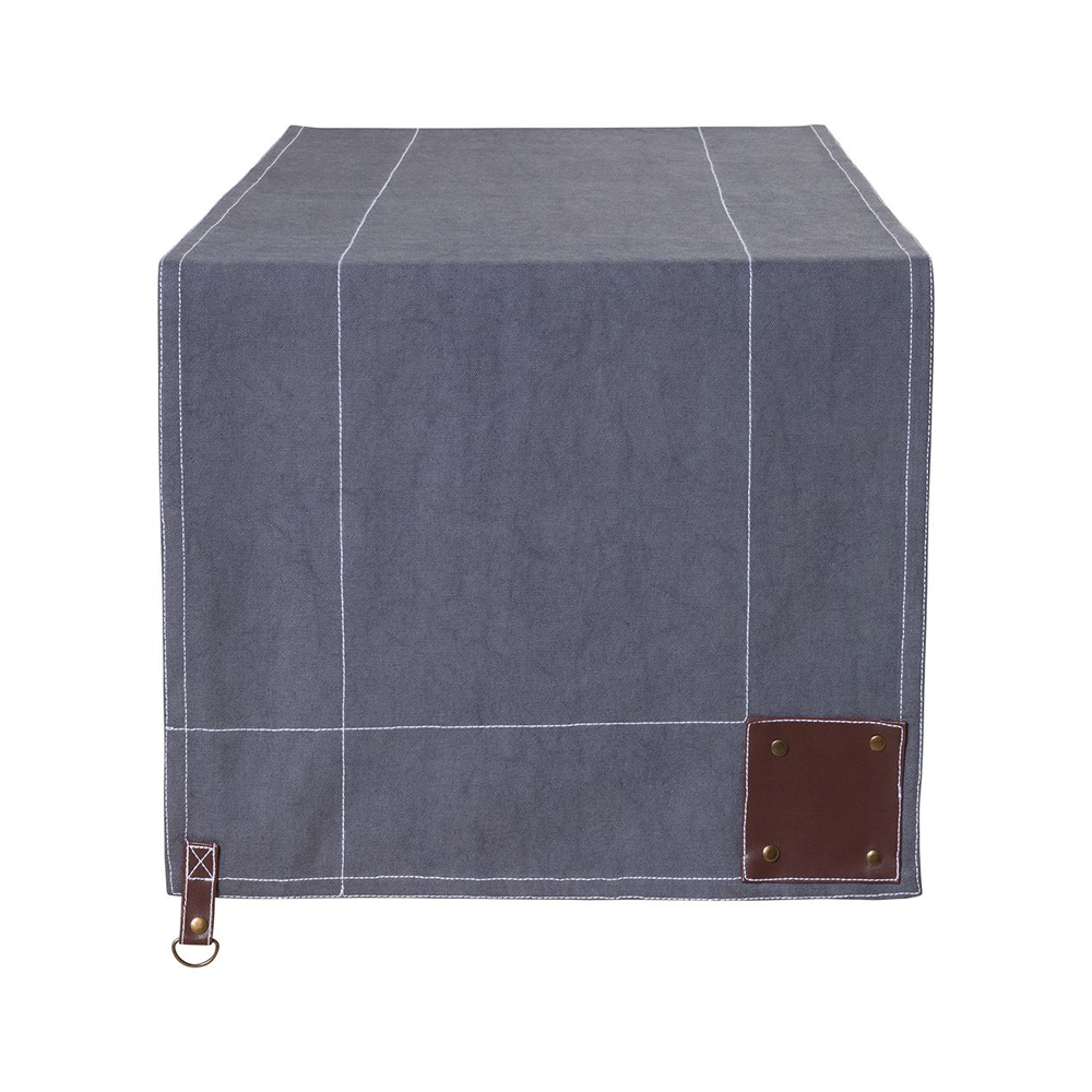 Kontrastnähte. Kunstlederappllikation mit Nieten. Lasche aus Lederimitat. D-Ring und Niete.