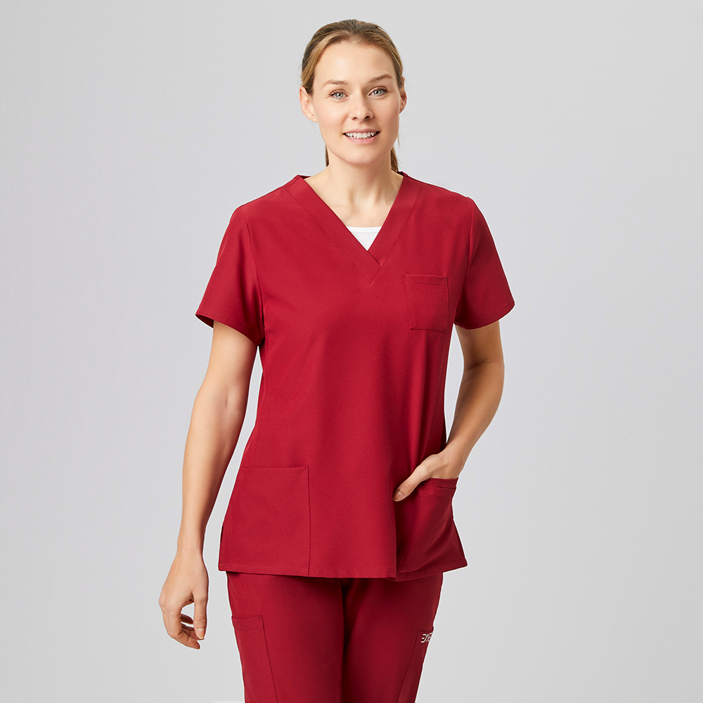 V-Ausschnitt- 2 aufgesetzte Taschen mit einem zusätzlichen Stifthalter,1 Brusttasche.