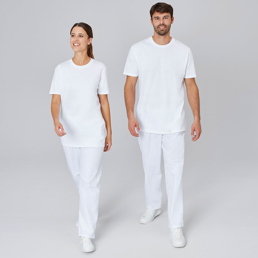 Vorderseite,T-shirt, Rundhals,Doppelnähte an Kragen und Bund, Nackenband von Schulter zu Schulter,