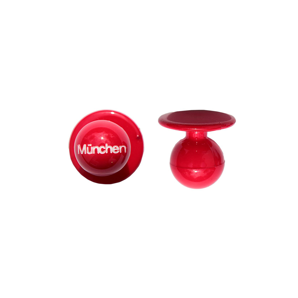 Kugelknöpfe München,Roter Knpof mit Aufschrift München.
