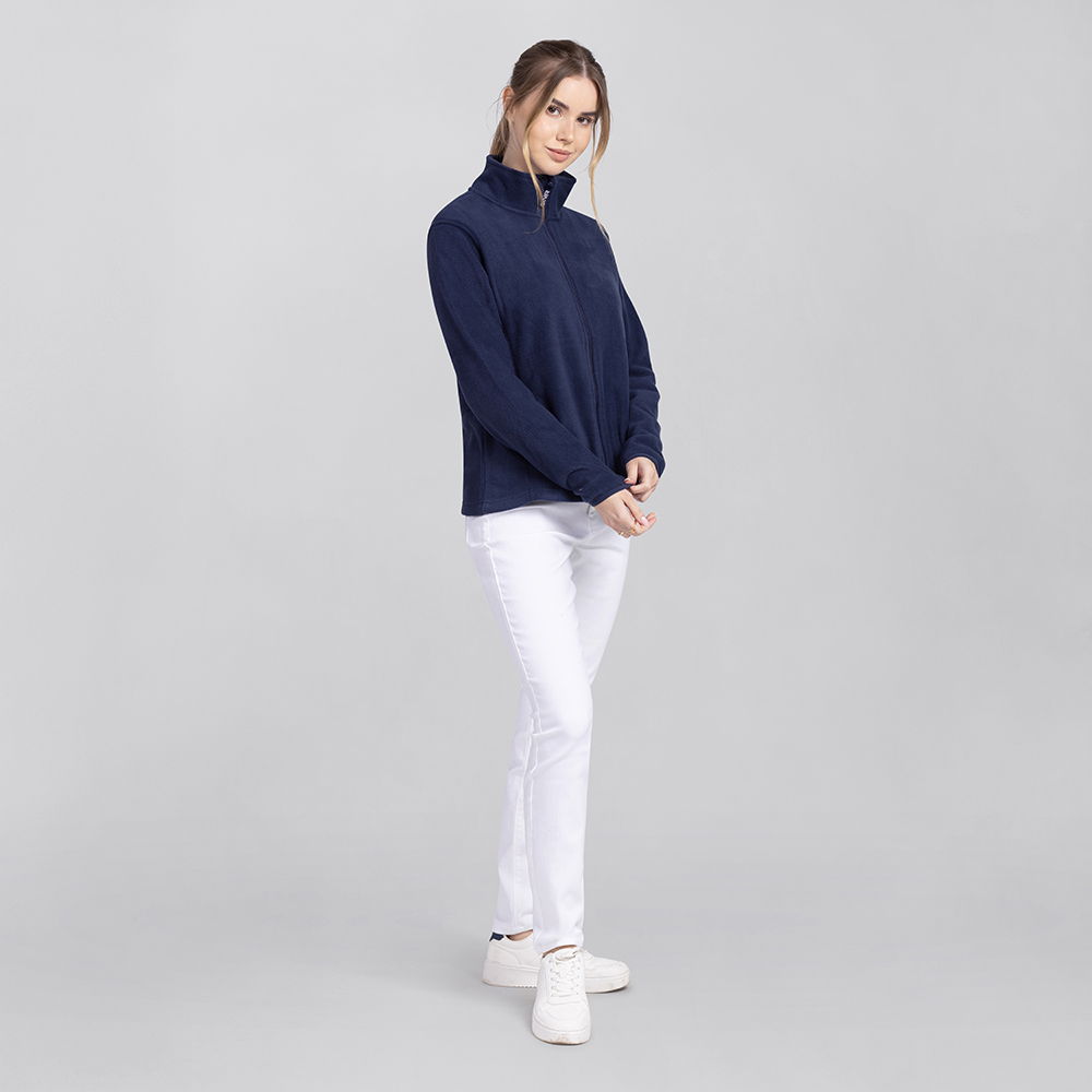 Damenfleecejacke-Komplettansicht,mit durchgehenden Reissverschluss und 2 Seitentaschen.